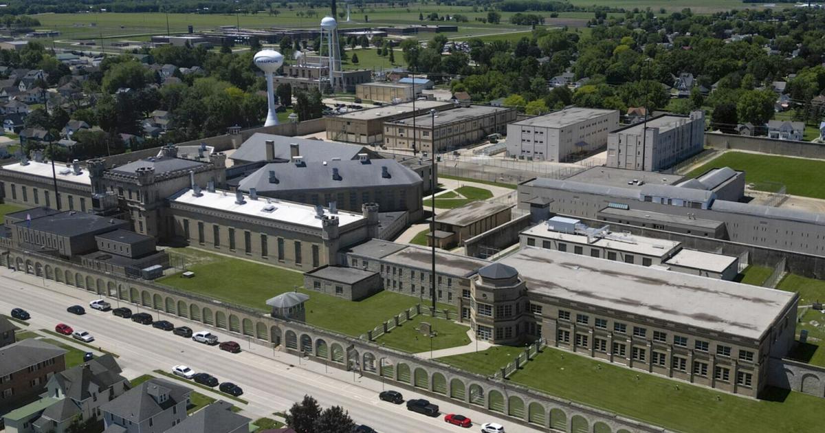 Inmate hangs himself at Waupun Correctional Institution, mayor says; 5th death since lockdown